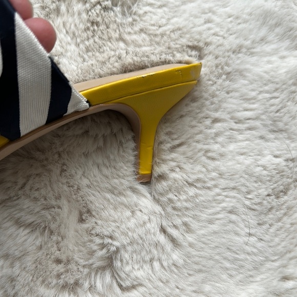 Cabi Size 8 Heels - Picture 9 of 9